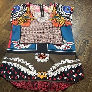 Express Floral top Women's Size Medium Boho Colorful Short Sleeve